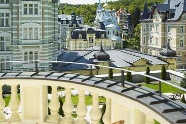 Отель Savoy Westend