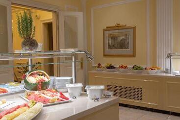 Отель Savoy Westend
