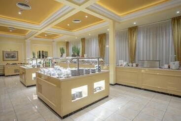 Отель Savoy Westend