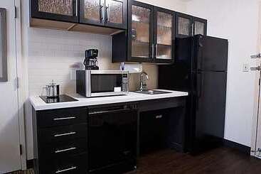 هتل Sonesta Simply Suites Austin South
