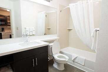 هتل Sonesta Simply Suites Austin South
