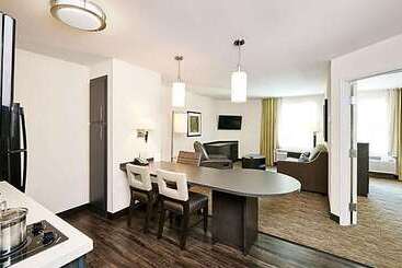 Hotel Sonesta Simply Suites Boston Burlington