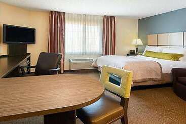 هتل Sonesta Simply Suites Chicago Waukegan