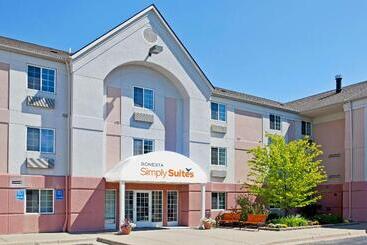 هتل Sonesta Simply Suites Detroit Ann Arbor