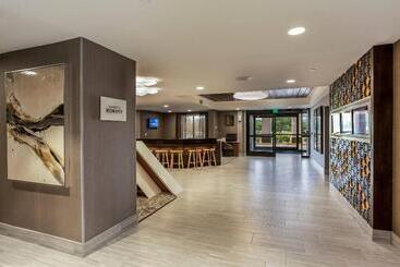 בית מלון כפרי Springhill Suites By Marriott Austin The Domain Area