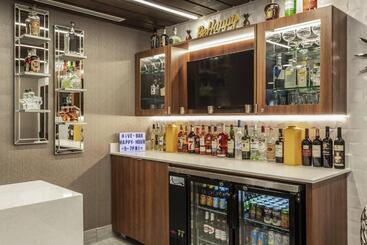 בית מלון כפרי Springhill Suites By Marriott Austin The Domain Area