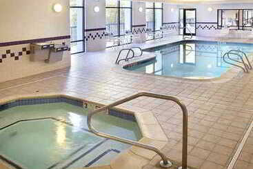 בית מלון כפרי Springhill Suites Boston Andover