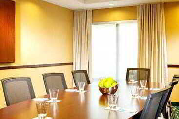 هتل Springhill Suites Dallas Addison/quorum Drive