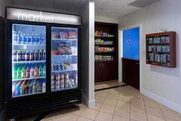 هتل Springhill Suites Dallas Addison/quorum Drive