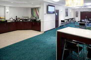 هتل Springhill Suites Dallas Addison/quorum Drive