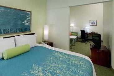 هتل Springhill Suites Dallas Addison/quorum Drive