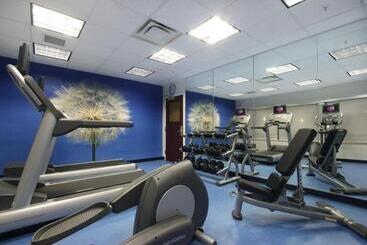 هتل Springhill Suites Grand Rapids North