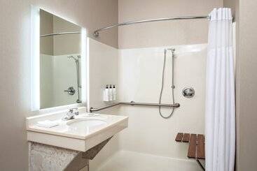 هتل Springhill Suites By Marriott Hershey Near The Park