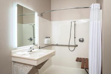 هتل Springhill Suites By Marriott Hershey Near The Park