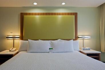 هتل Springhill Suites By Marriott Lansing