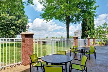هتل Springhill Suites Lexington Near The University Of Kentucky