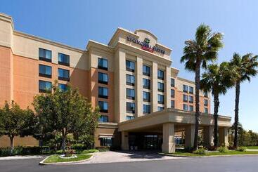 בית מלון כפרי Springhill Suites Los Angeles Lax/manhattan Beach
