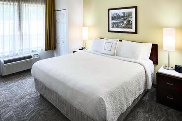هتل Springhill Suites Milford