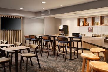 هتل Springhill Suites Nashville Metrocenter