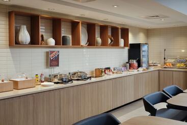 هتل Springhill Suites Nashville Metrocenter