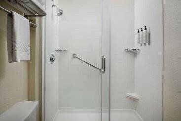 هتل Springhill Suites Nashville Metrocenter