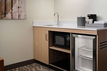 هتل Springhill Suites Nashville Metrocenter