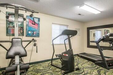 هتل Birch Hill Suites Columbia