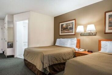 هتل Birch Hill Suites Columbia