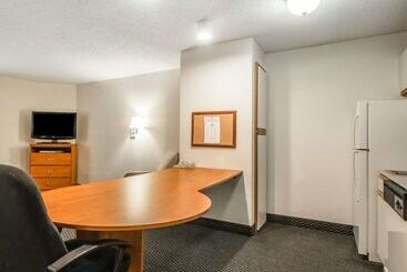 هتل Birch Hill Suites Columbia