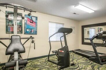 هتل Birch Hill Suites Columbia