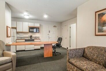 هتل Birch Hill Suites Columbia