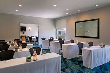 Belamar Hotel Manhattan Beach, Tapestry Collection By Hilton