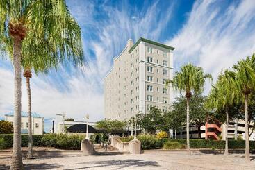 The Terrace Hotel Lakeland, Tapestry Collection By Hilton
