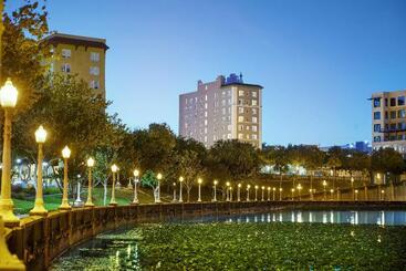 The Terrace Hotel Lakeland, Tapestry Collection By Hilton