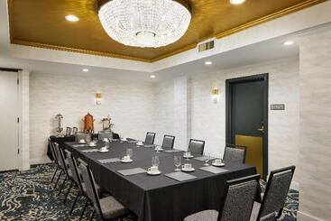 The Terrace Hotel Lakeland, Tapestry Collection By Hilton