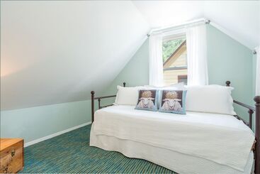 هتل The Victorian Inn