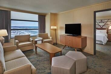 هتل The Westin Detroit Metropolitan Airport