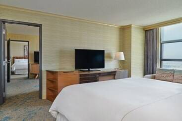 هتل The Westin Detroit Metropolitan Airport