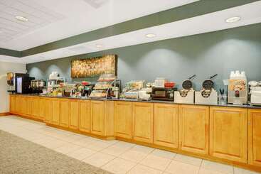 هتل Wingate By Wyndham Fargo