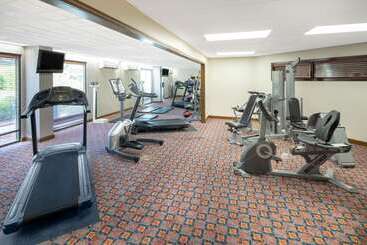 هتل Wingate By Wyndham Greenville Airport
