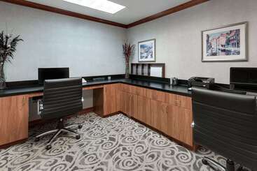 هتل Wingate By Wyndham Houston / Willowbrook