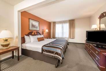 هتل Wingate By Wyndham Airport   Rockville Road