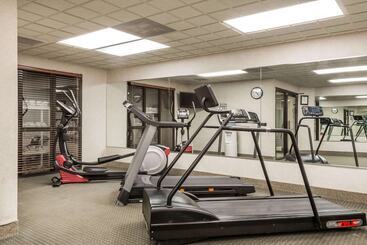 هتل Wingate By Wyndham Airport   Rockville Road