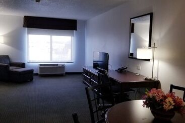 هتل Wingate By Wyndham Airport   Rockville Road