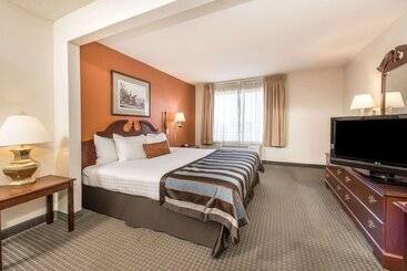 هتل Wingate By Wyndham Airport   Rockville Road