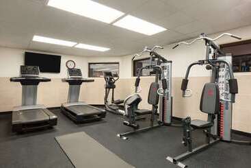 هتل Wingate By Wyndham Montgomery