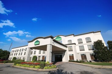 هتل Wingate By Wyndham Montgomery
