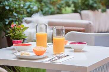 Novotel Suites Cannes Centre