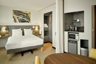 B&B HOTEL Vélizy