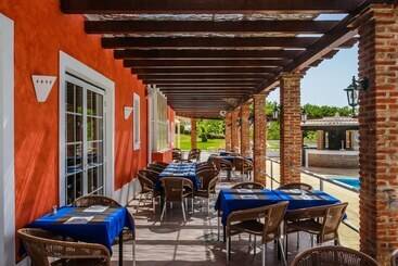 استراحتگاه Colina Da Lapa & Villas